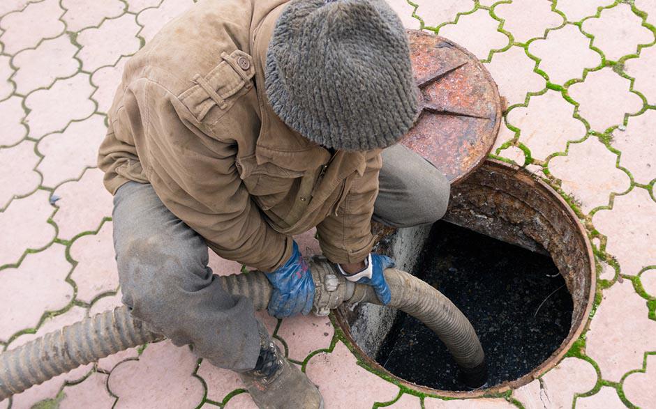 comment déboucher un lavabo Marchémoret